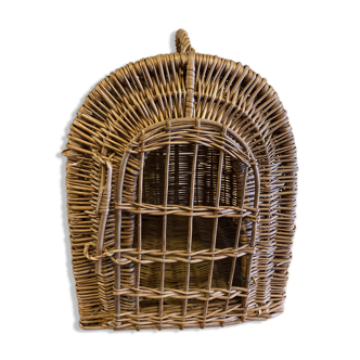 Wicker cat transport cage