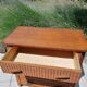 Commode en osier vintage