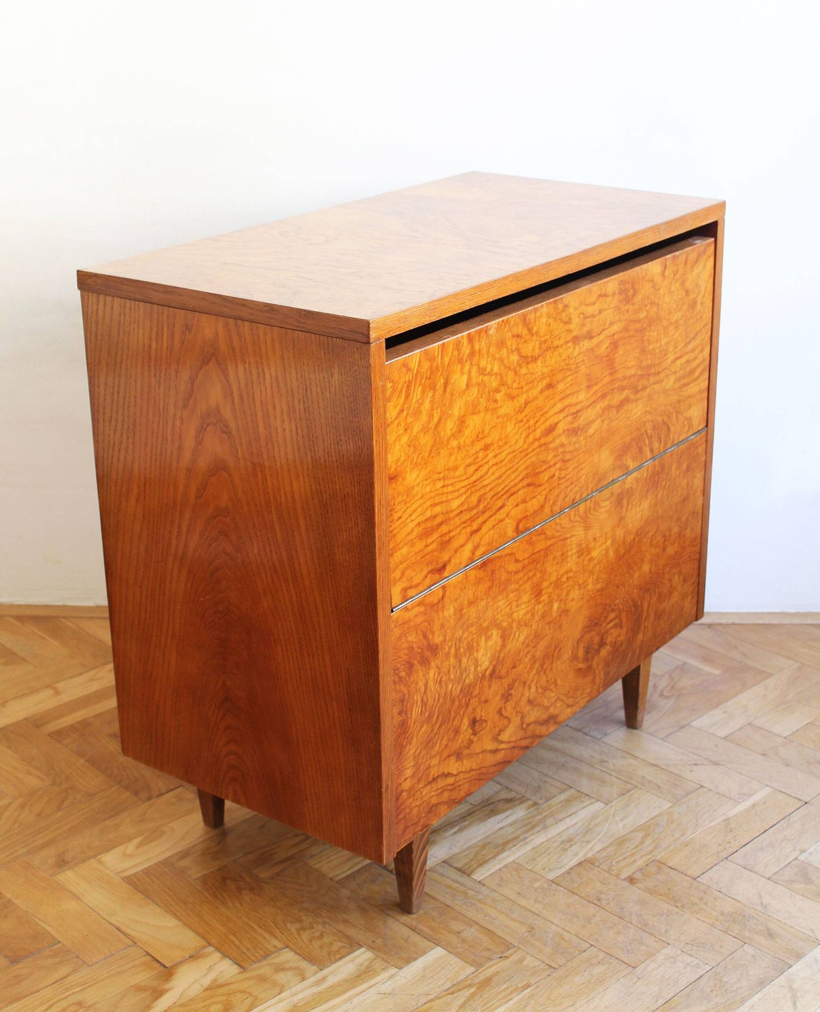 Commode des années 1950