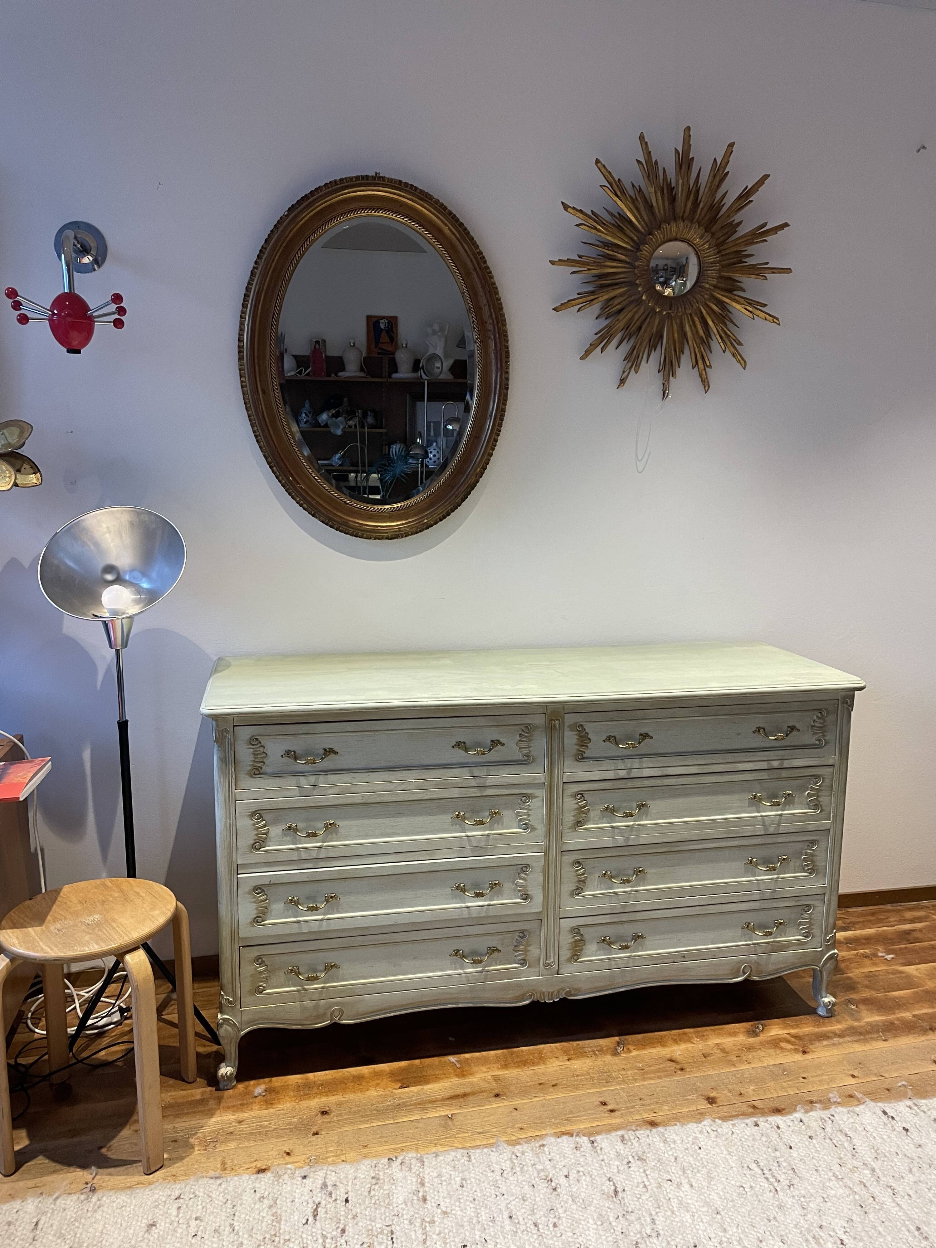 Shabby chic dresser
