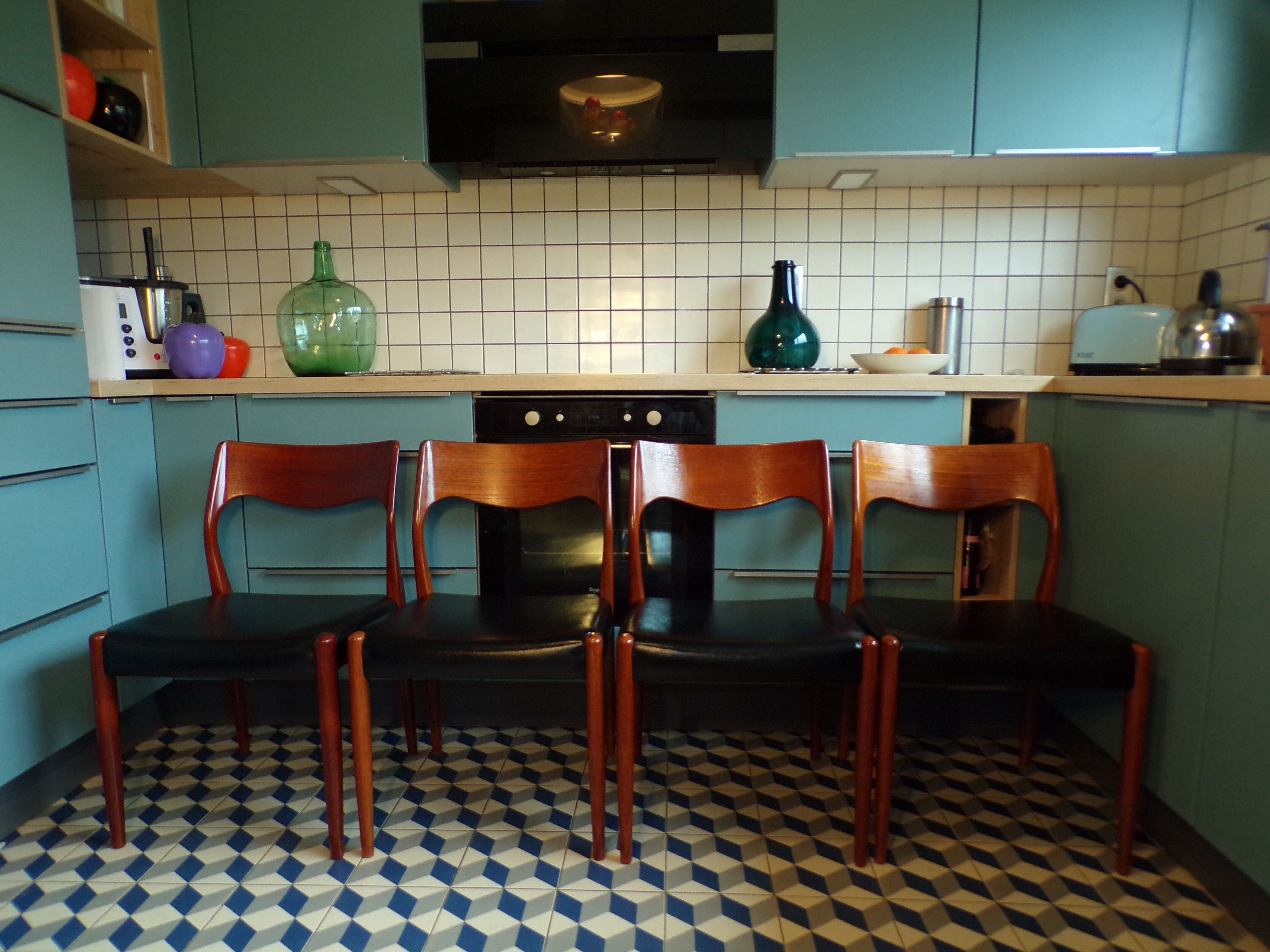 SUITE 4 chairs Niels O Moller in teak