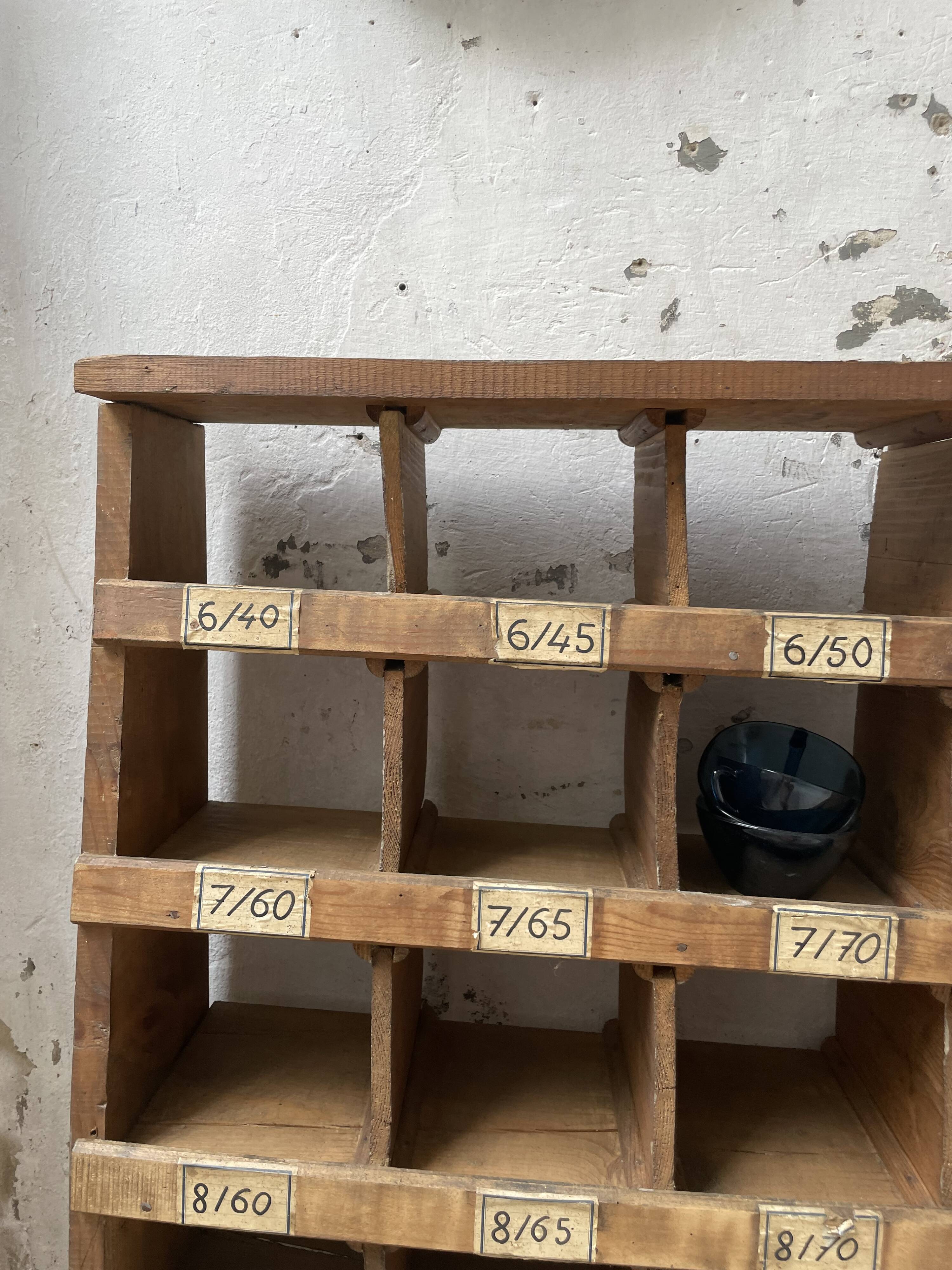 Meuble de métier pin à cases XL 250cm