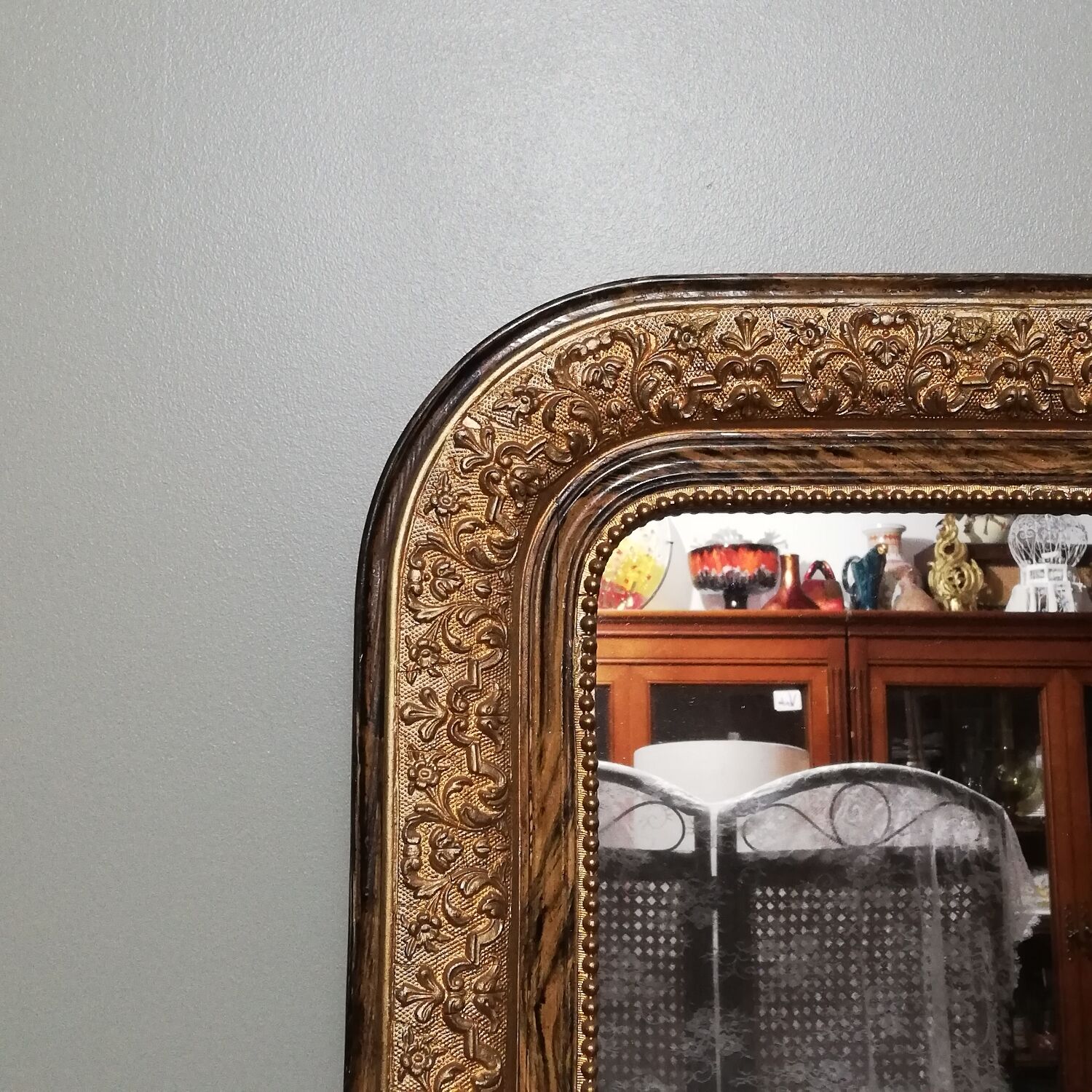Louis Philippe style mirror in elm-veneered wood and gilded stucco height 83cm