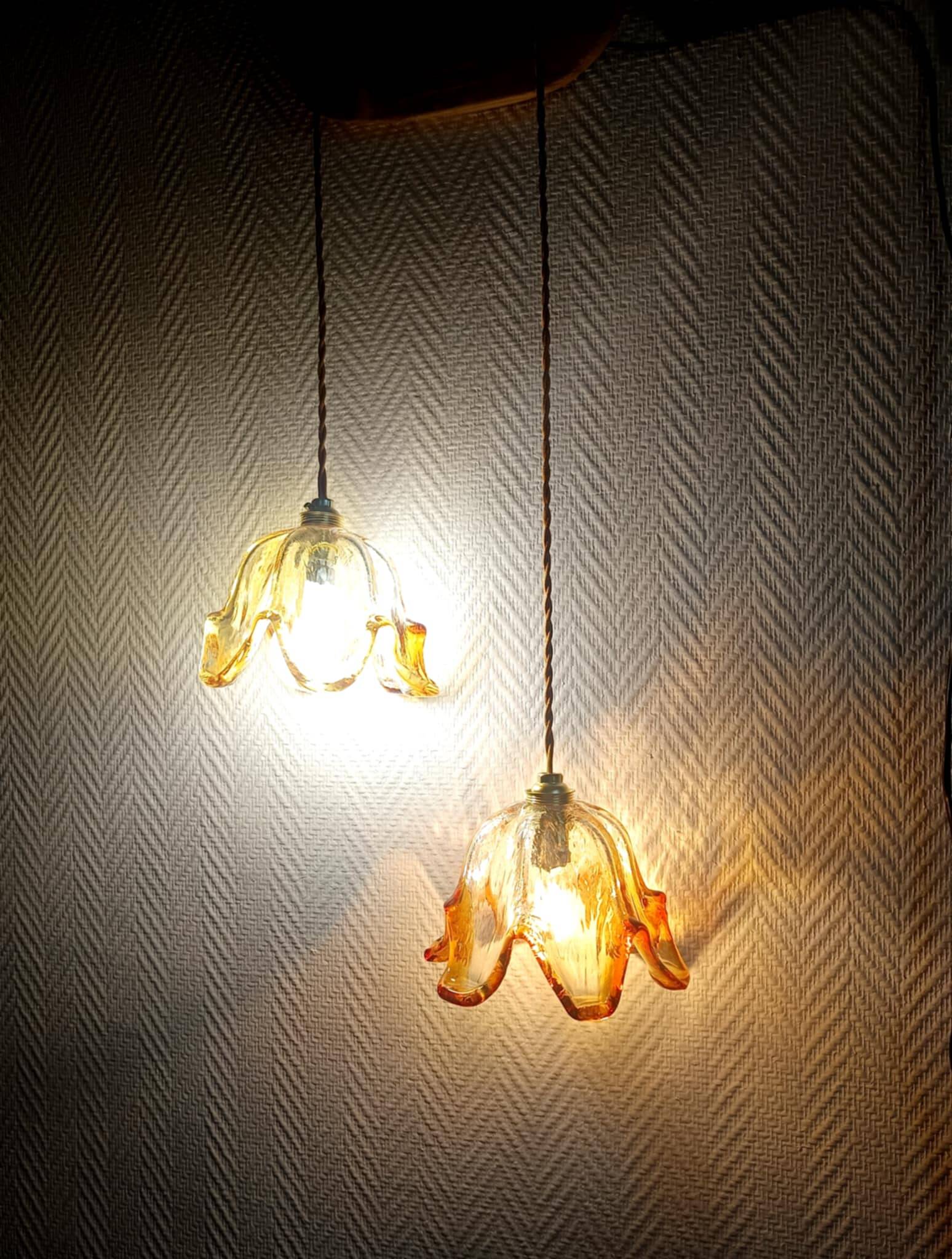 Pair of Murano glass tulip suspensions from 1970.