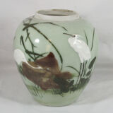 Chinese or japanese pot early 20th century