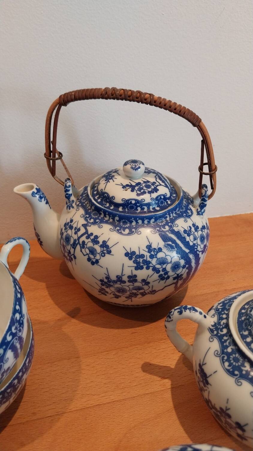 Japanese tea set
