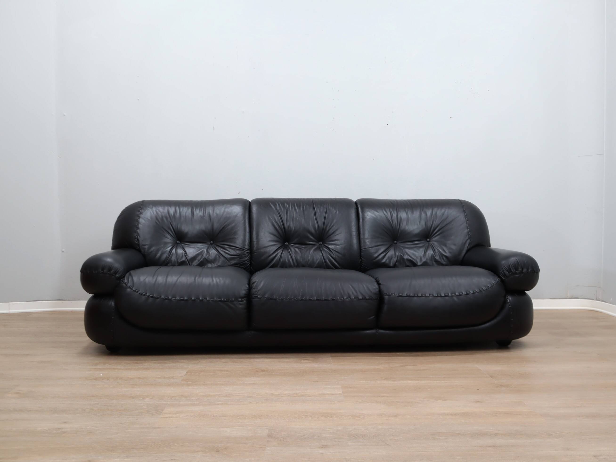 3-Seater black leather Sapporo sofa by Mobil Girgi 1970s