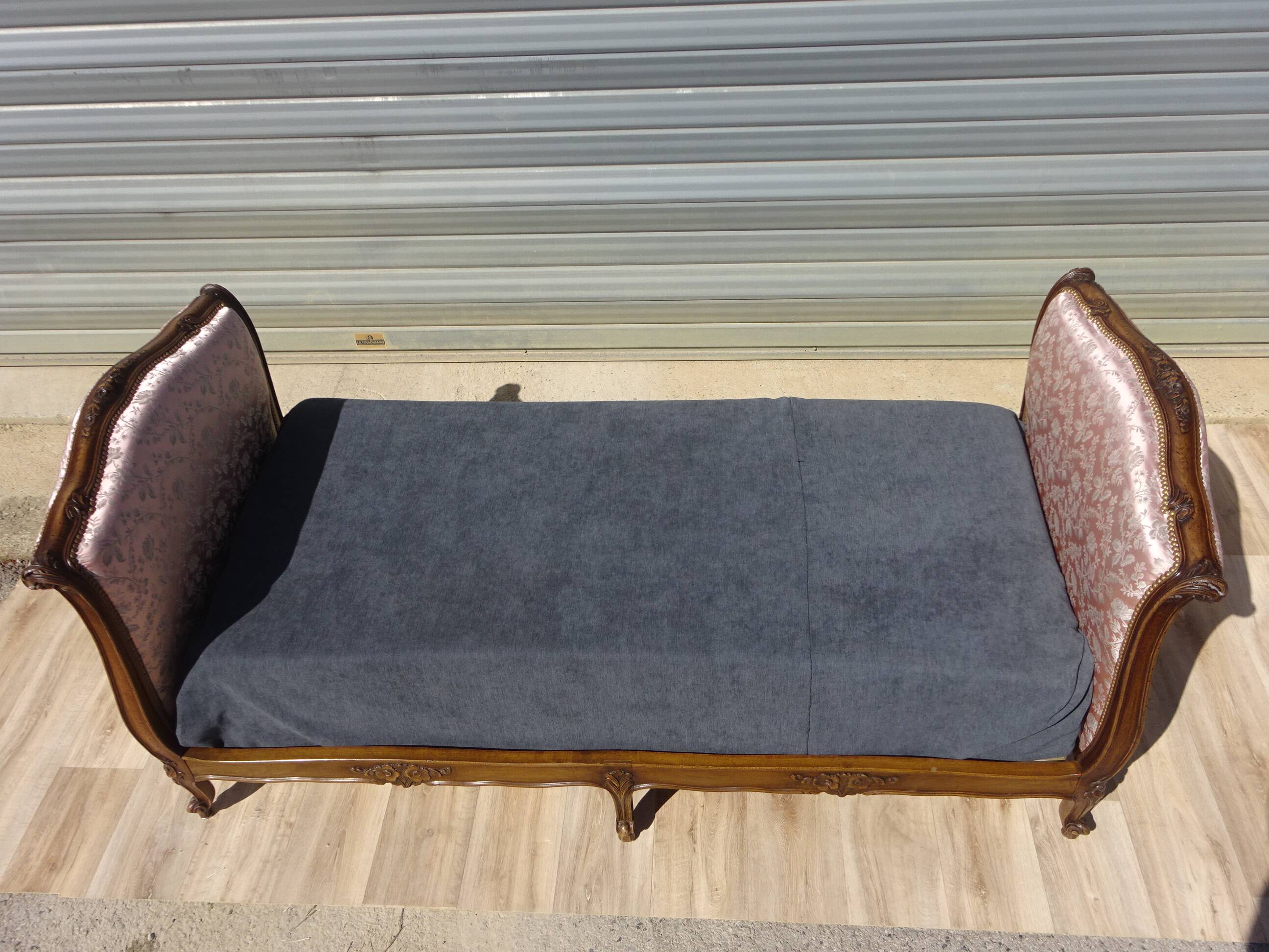 Louis XV style sofa bed