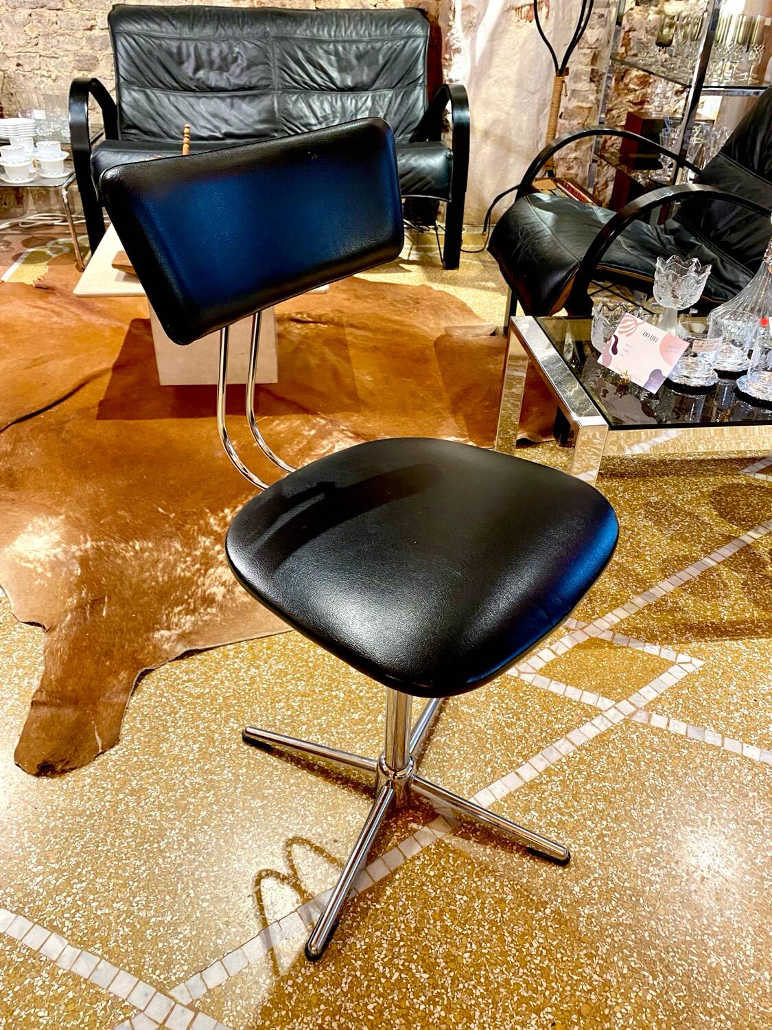 1950s office/workshop chair in skai
