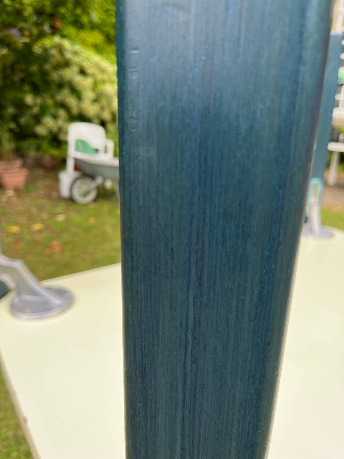 Bruno rey table for Kush and co