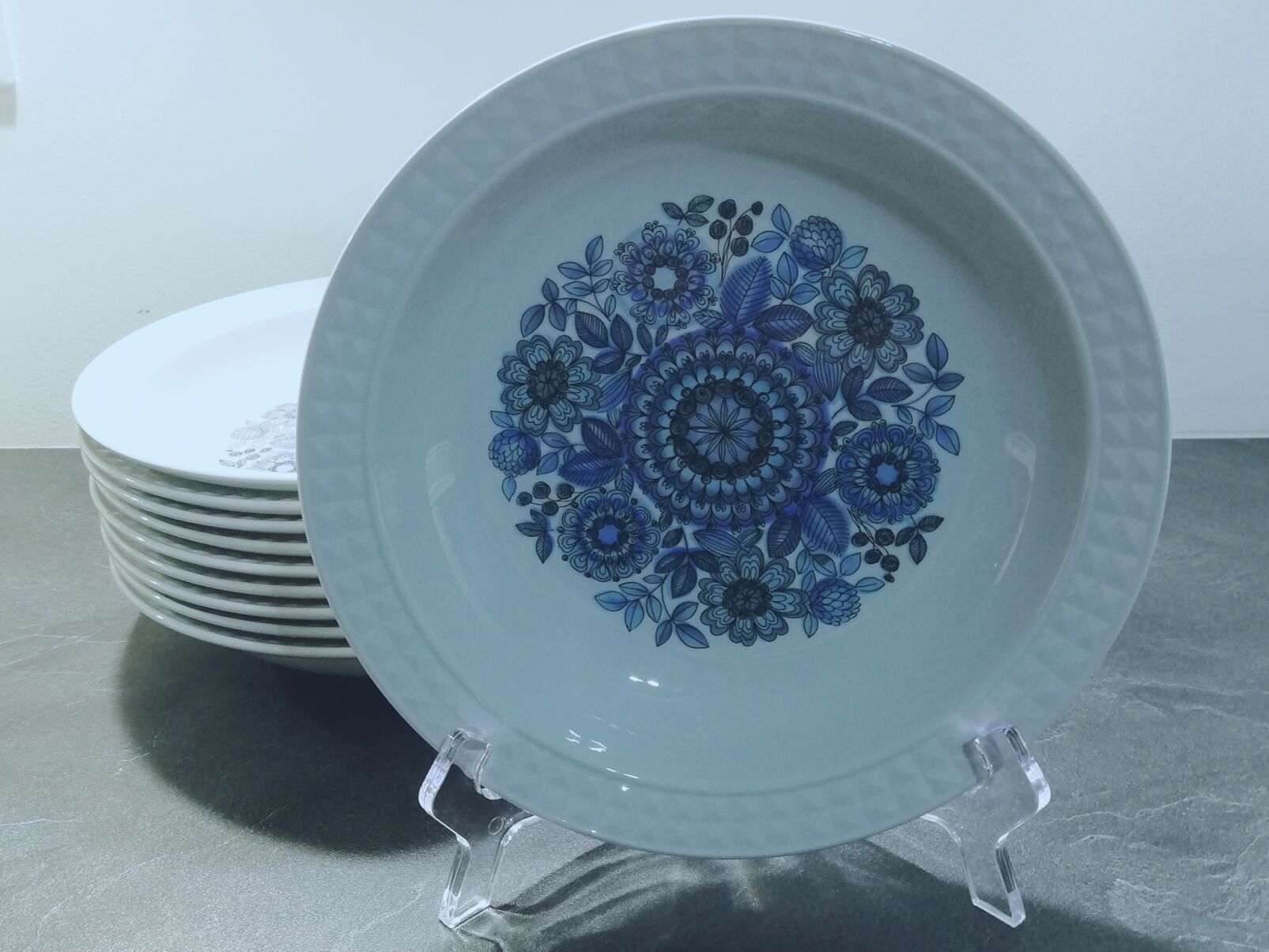 Table service 38 pieces in Spanish porcelain Pontesa