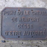 Cast iron horse reinforcement plate