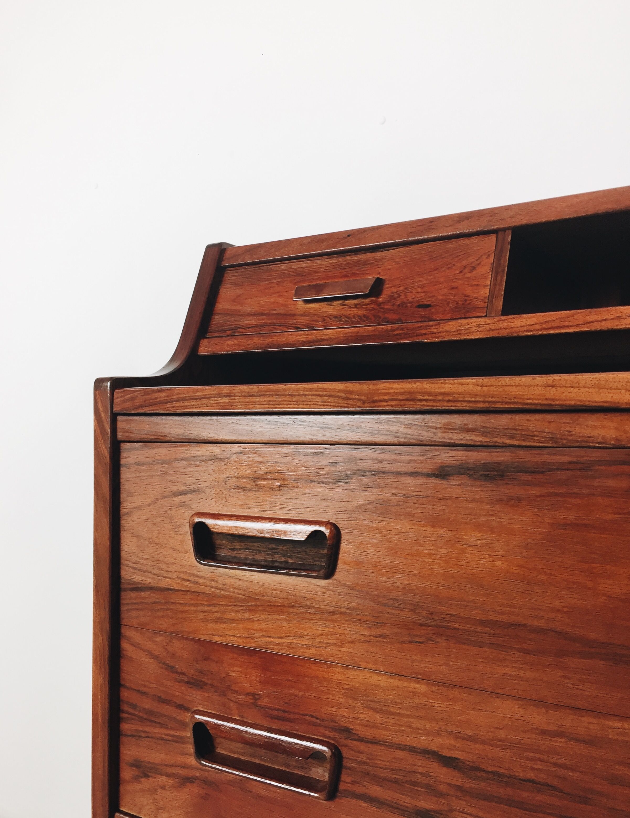 Danish palisander desk by Arne Wahl Iversen for Vinde Møbelfabrik