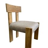 Chaise en bois massif avec assise aspect lin