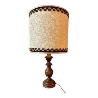 Large lamp with a turned wooden base