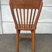 Chaise vintage en bois style bistrot