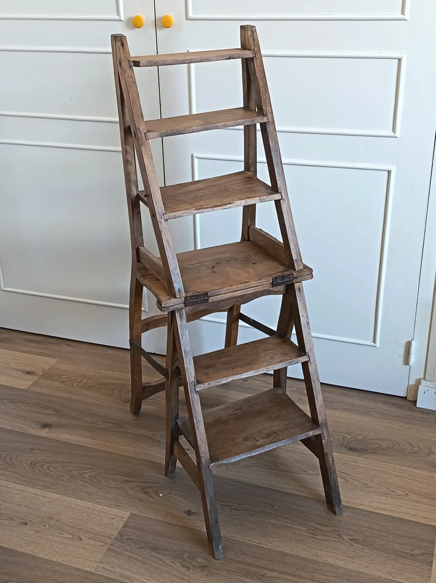 Folding step stool with 6 steps