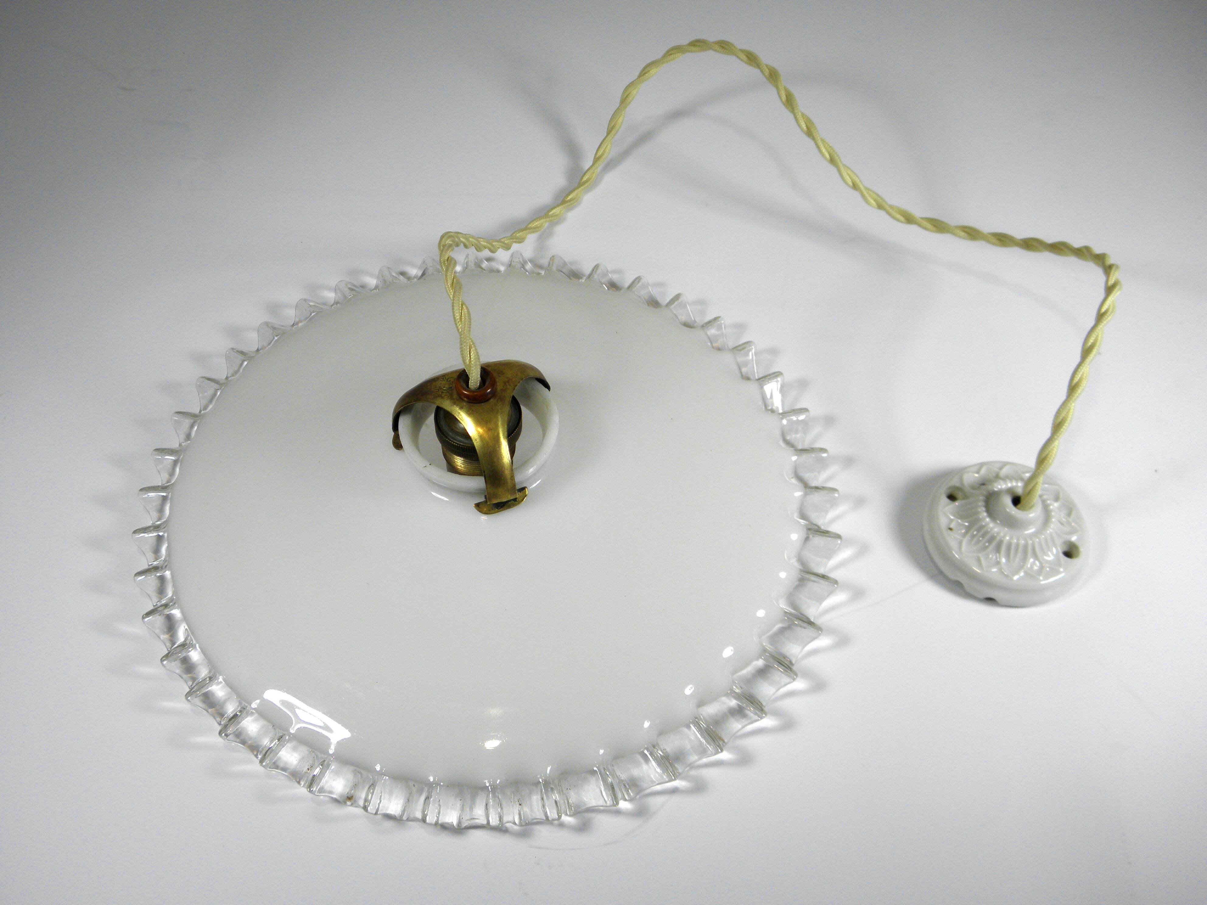 Suspension and rose in opaline and porcelain