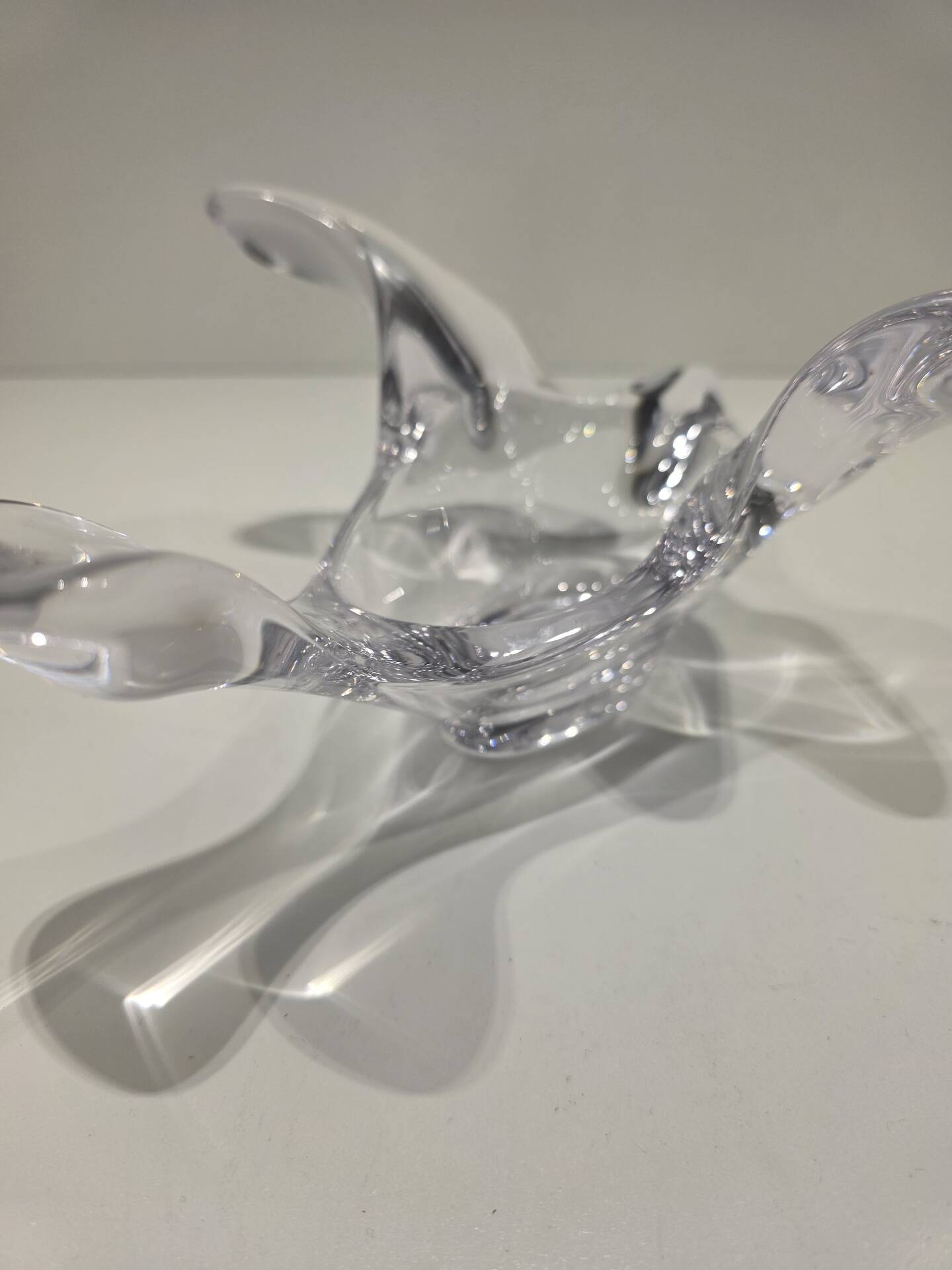 Crystal catchall "Dove" by Daum Nancy