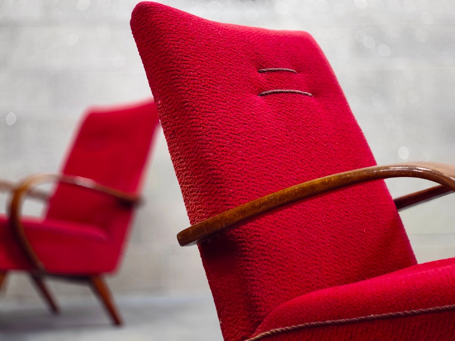 Pair of armchairs 6952 by Jaroslav Smidek for Ton, ex Czechoslovakia