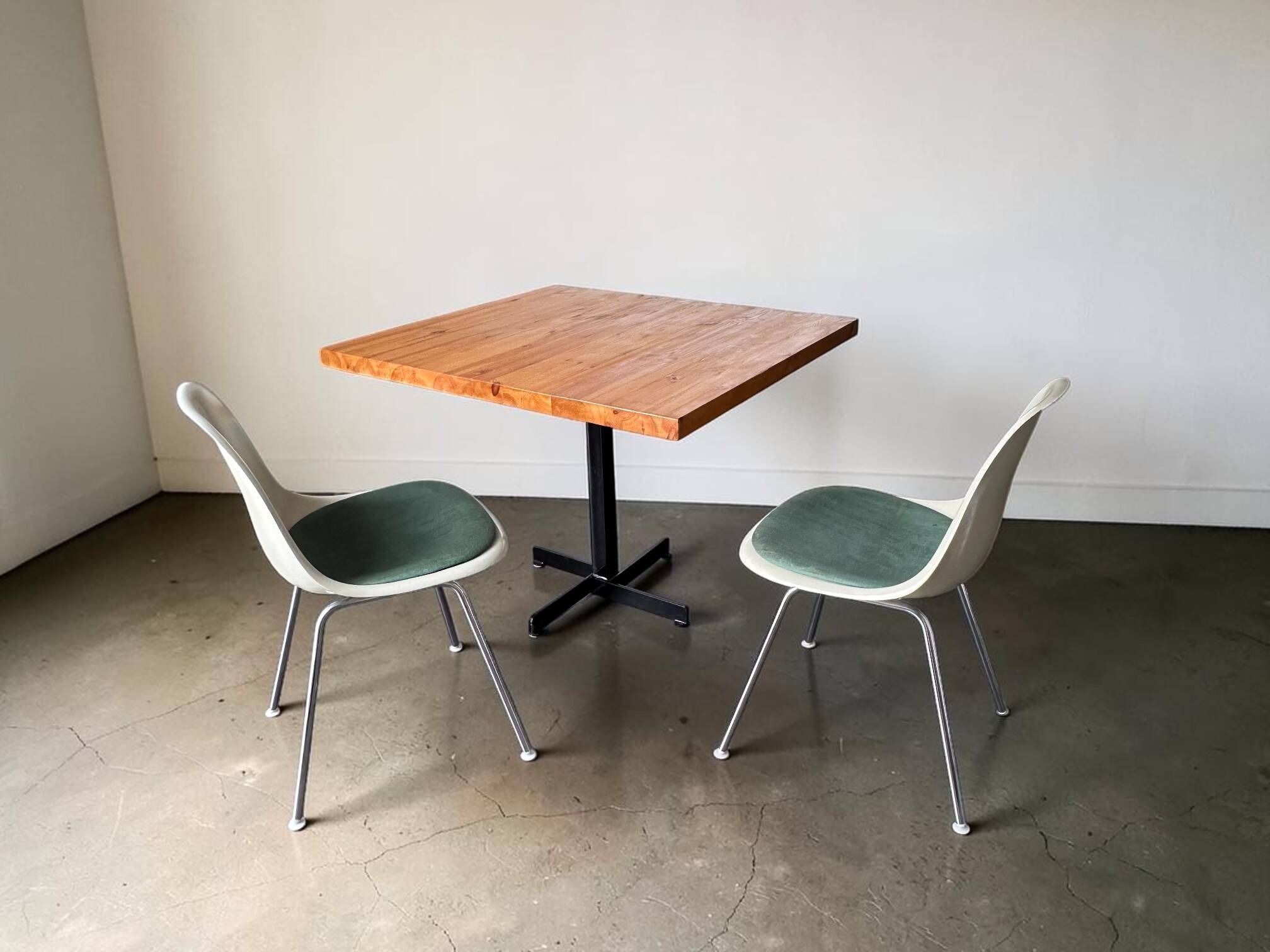 Table à manger Les Arcs Charlotte Perriand pour Les Arcs, France, 1960s