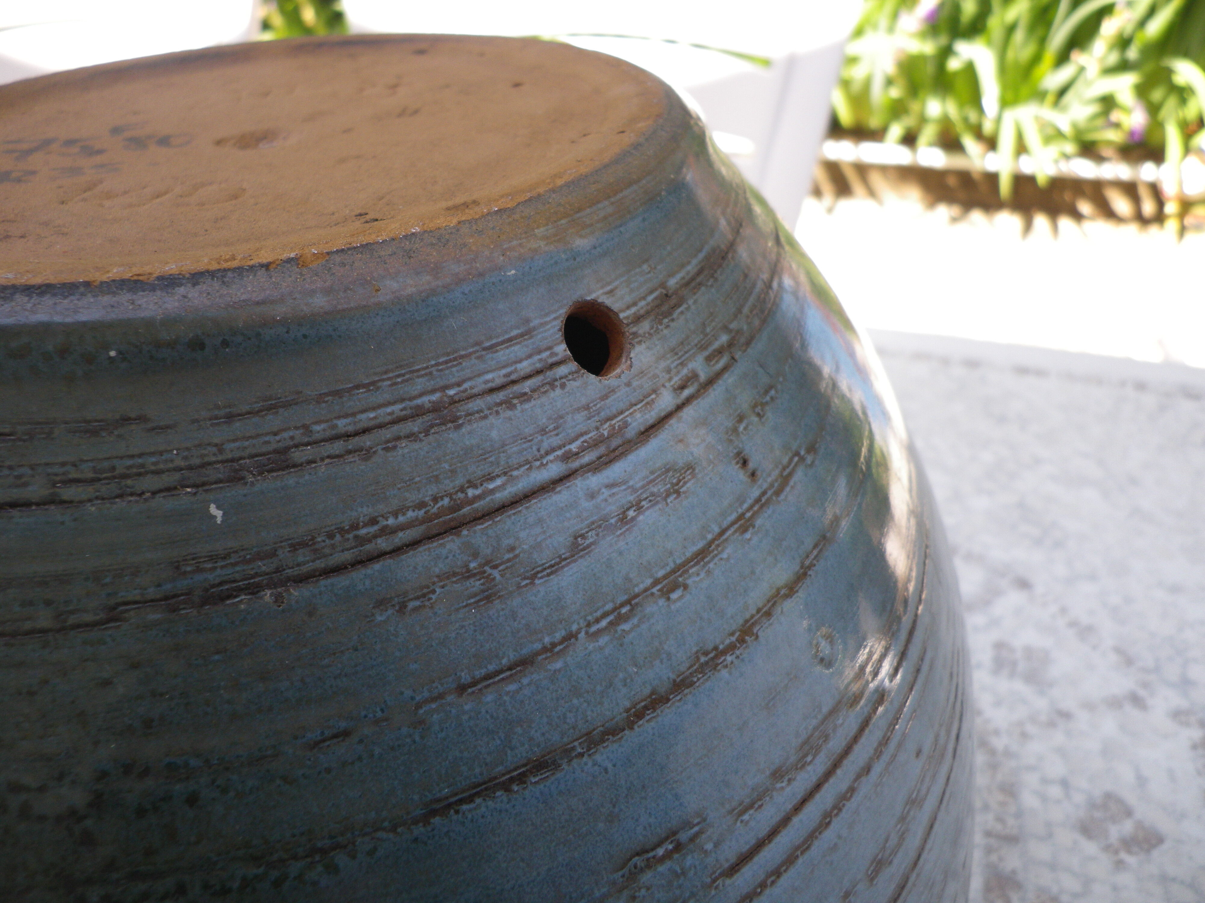 Glassed terracotta flower pot
