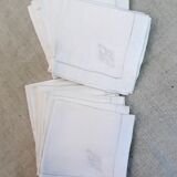 12 serviettes d'invités monogrammées "B"