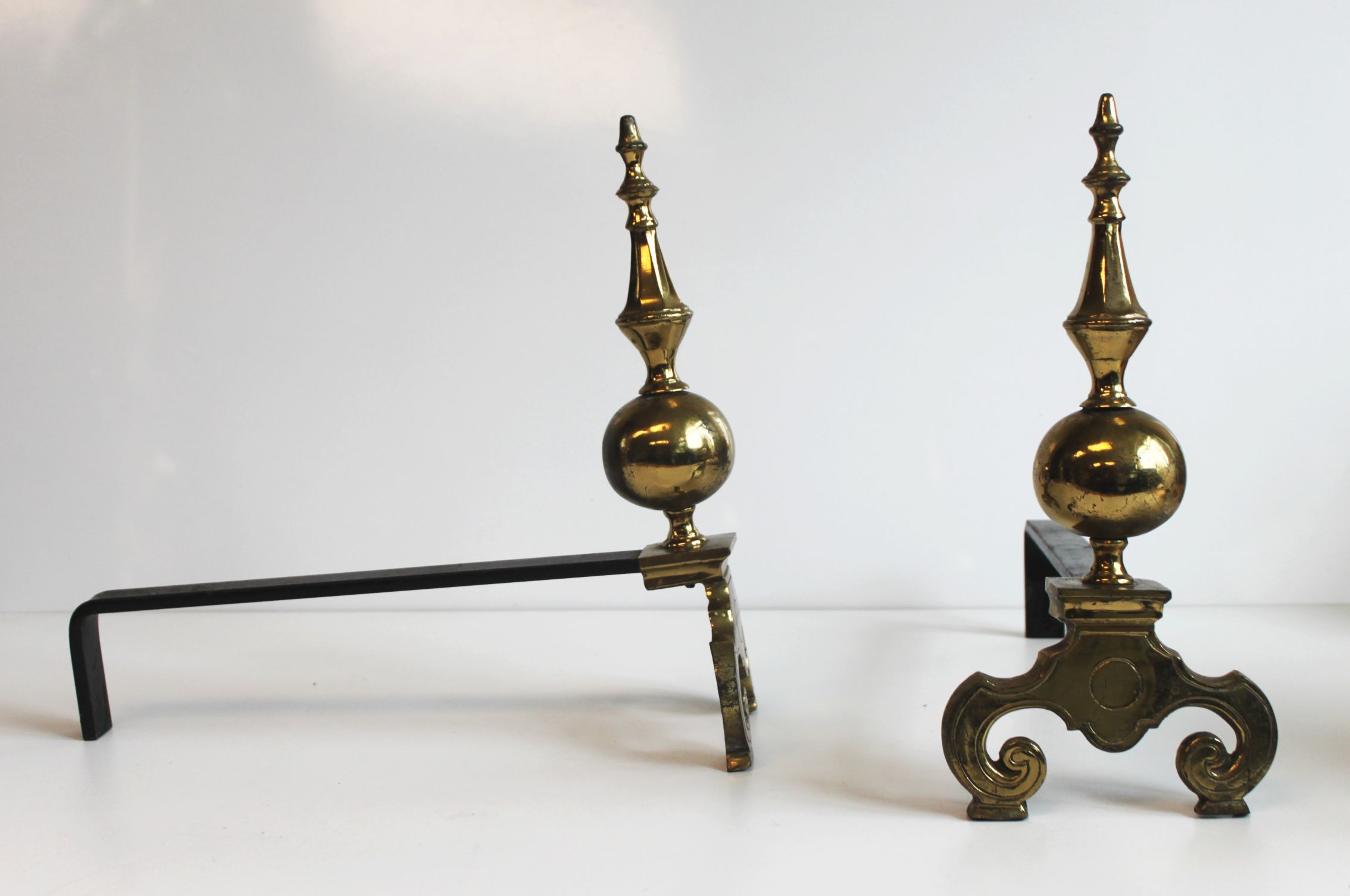 Paire de chenets en bronze, style baroque