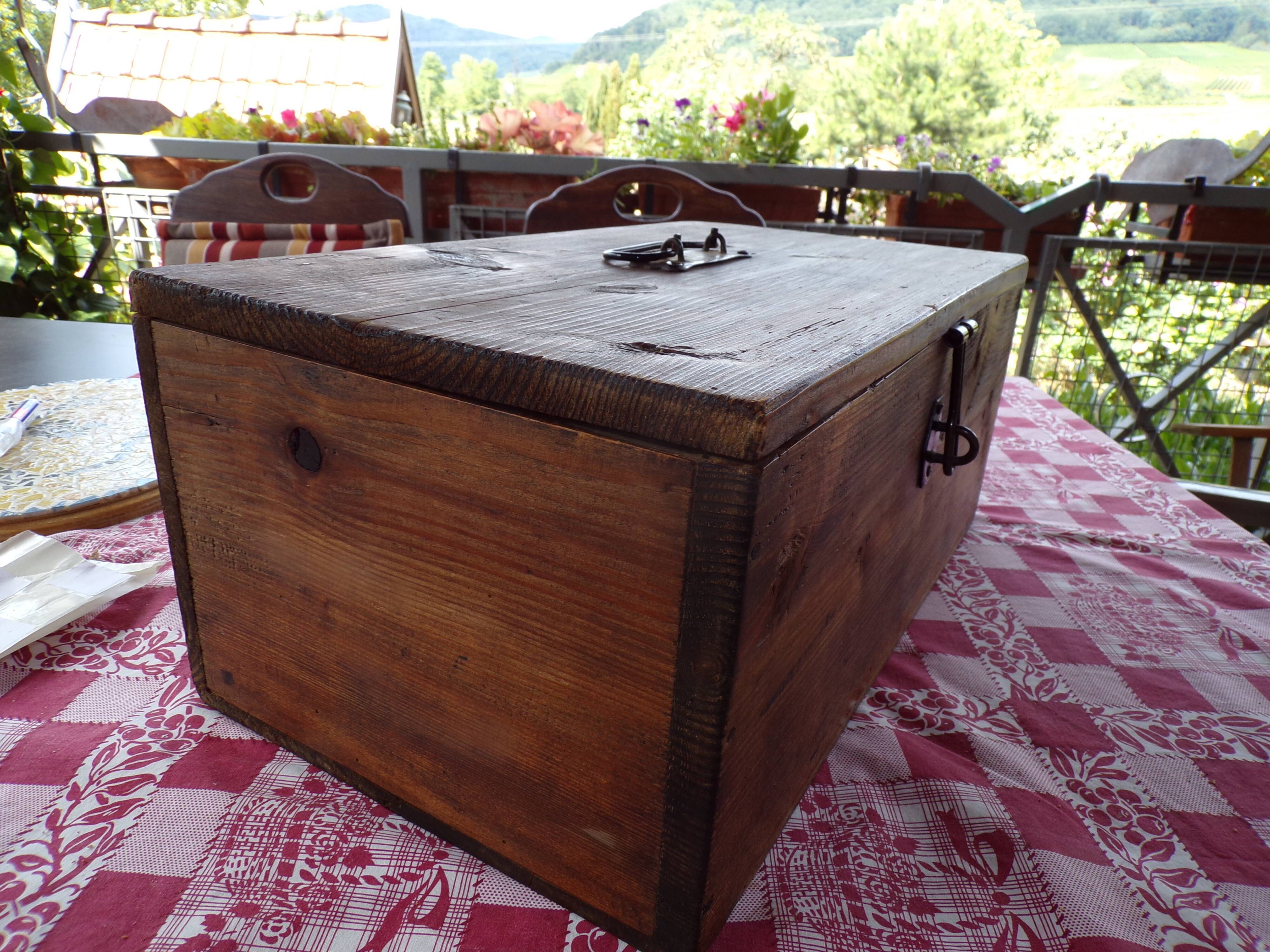 Wooden box