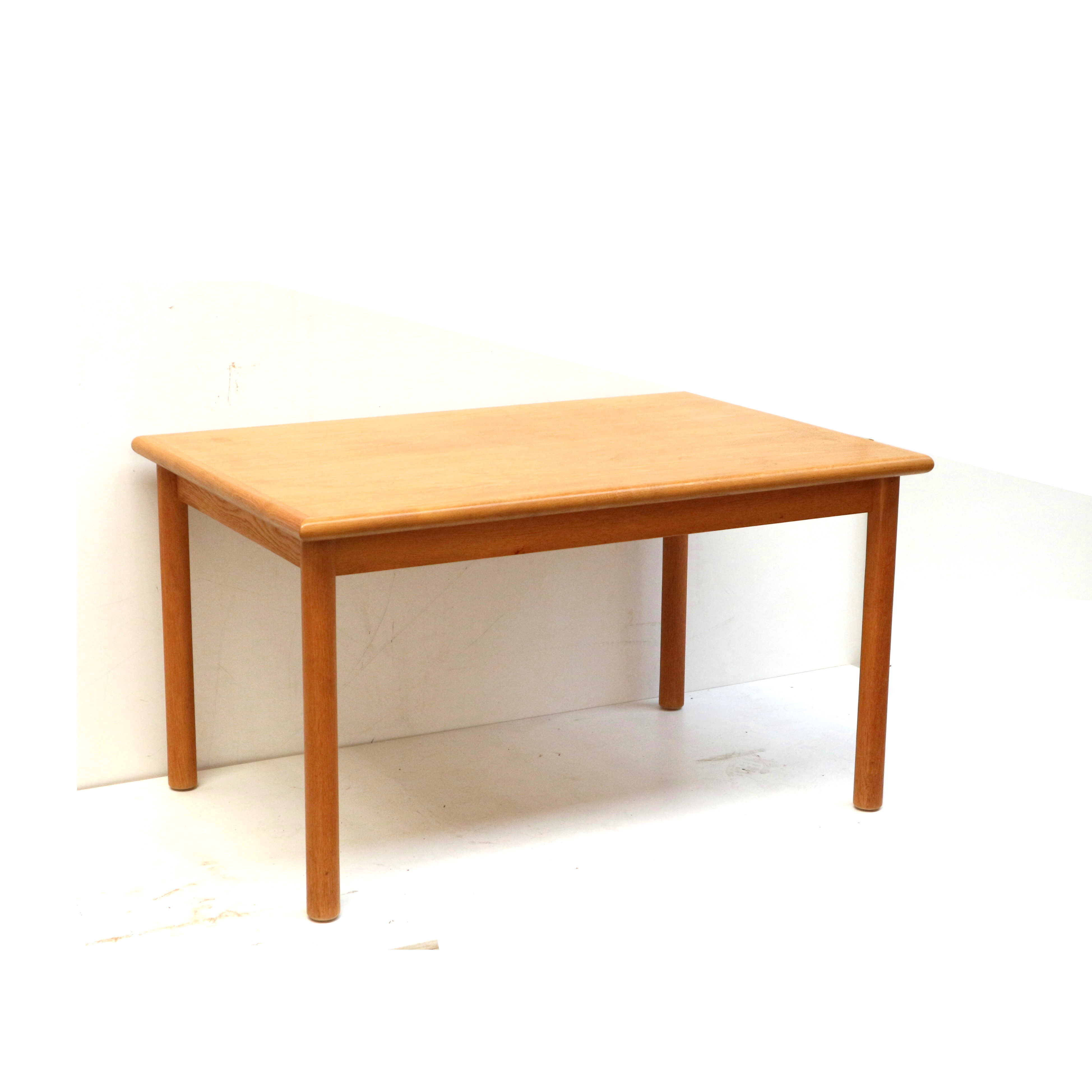 Extendable dining table from Lübke made in the 1970s