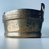 Bronze pot