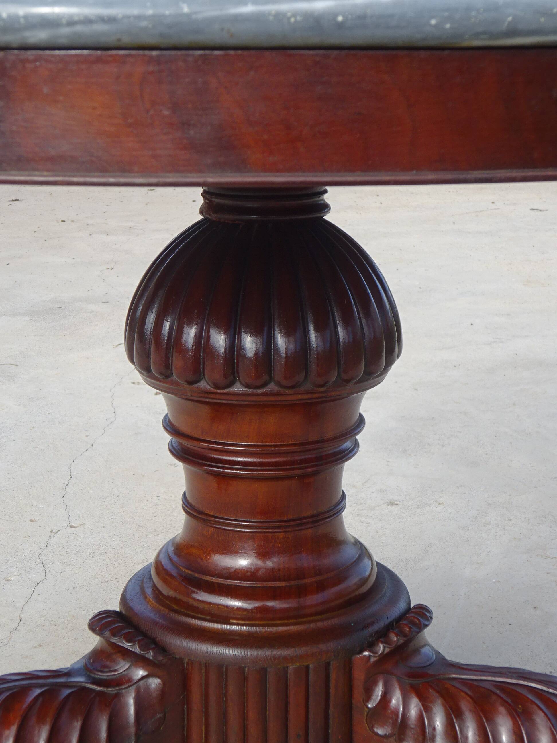 Empire guéridon, rotating marble top