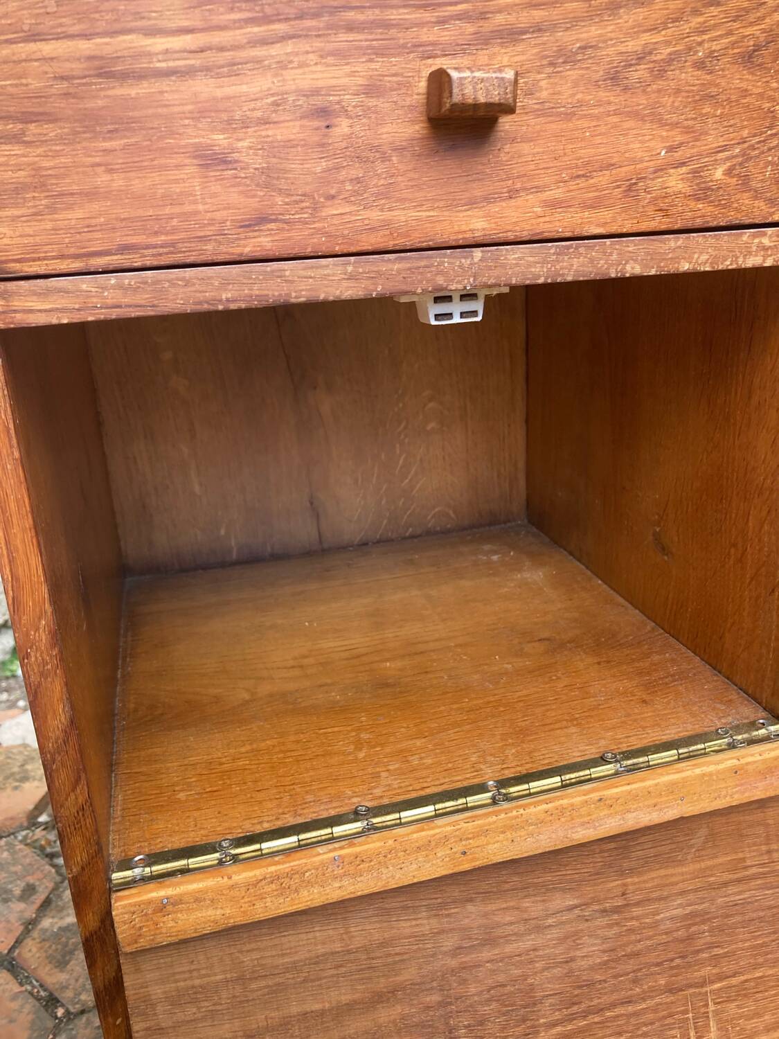 Meuble de rangement ancien