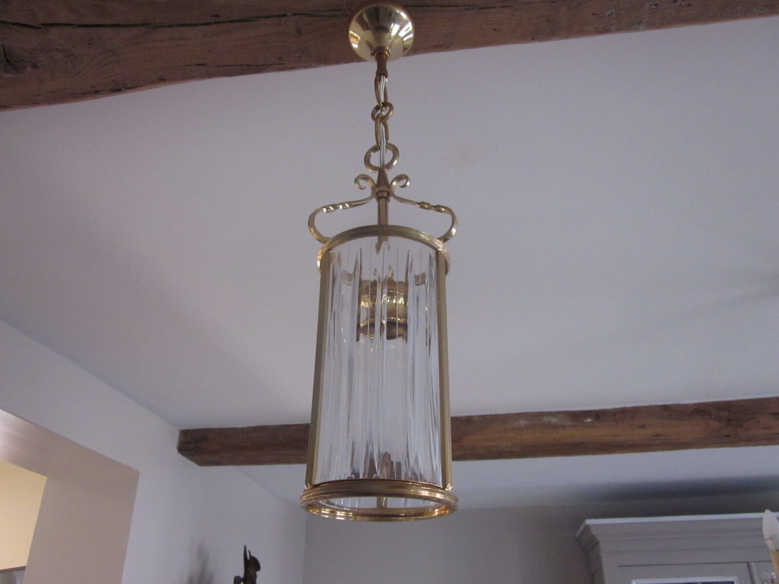 tailled crystal and brass hanging