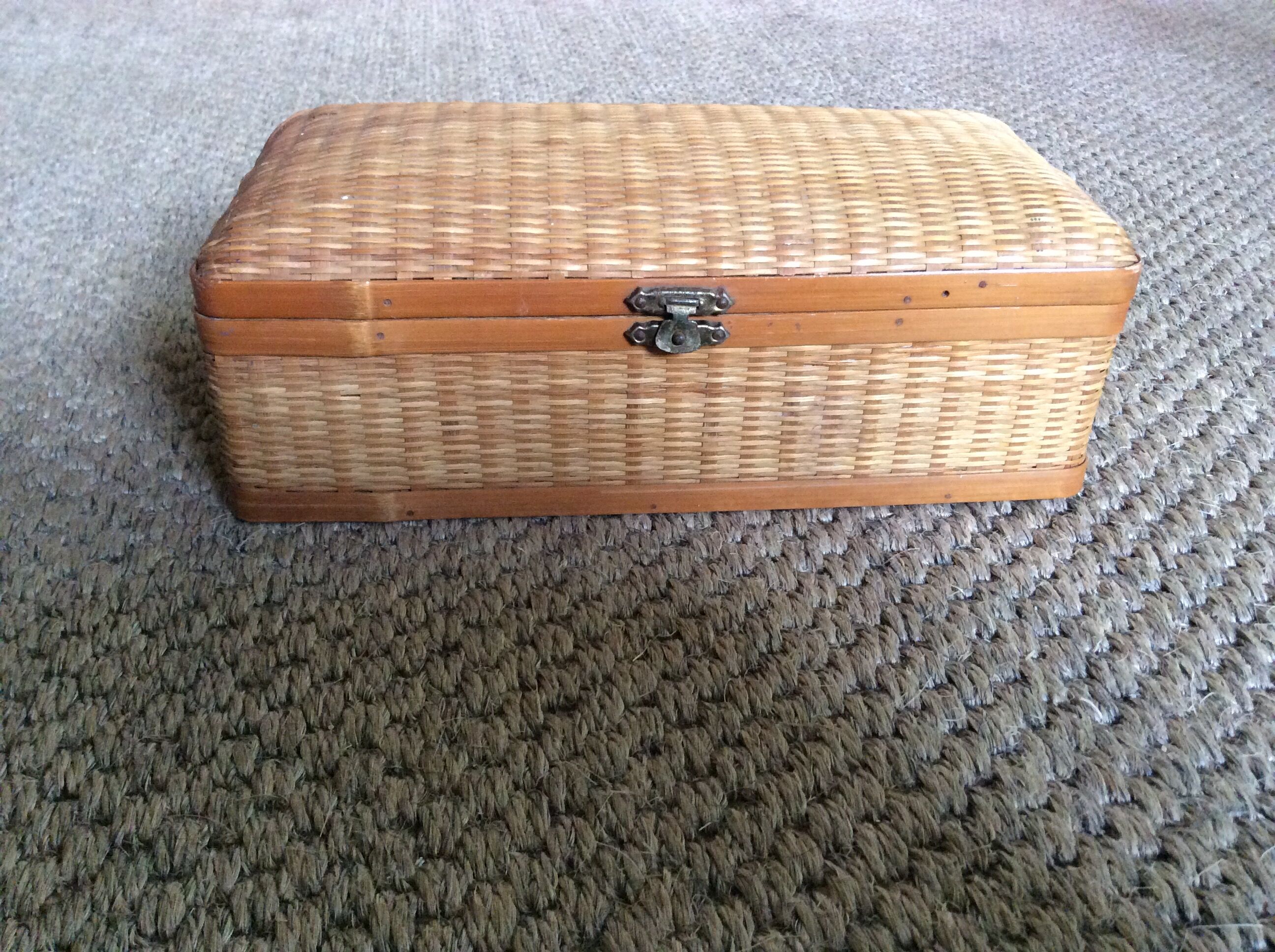 Rattan box