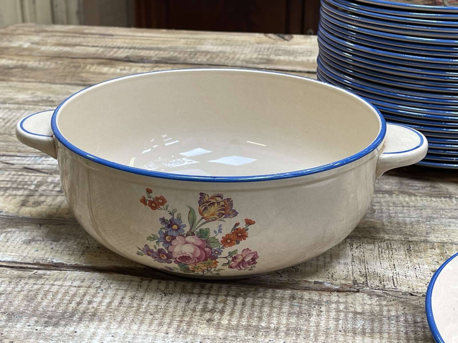 Salins Les Bains earthenware dinner service - 72 pieces