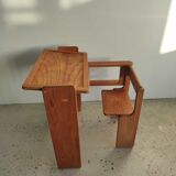 Foldable pine children's desk
