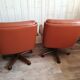 Paire de fauteuils pivotant havane vintage Italie
