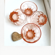 Set de 4 verres coupes  en verre rose translucide