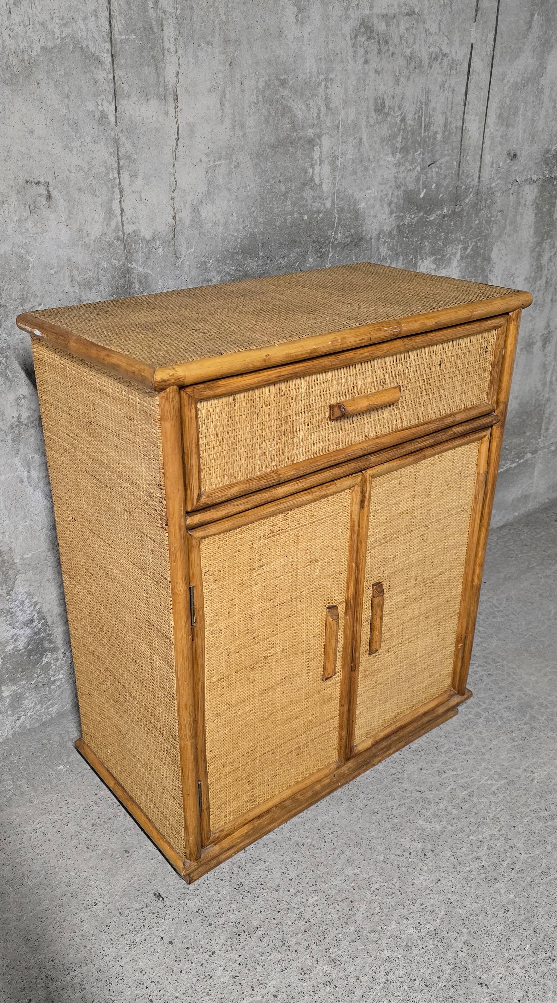 Buffet - Chest of drawers in woven rattan and vintage natural bamboo