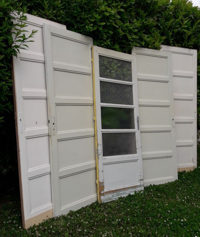 Porte vintage panneautée