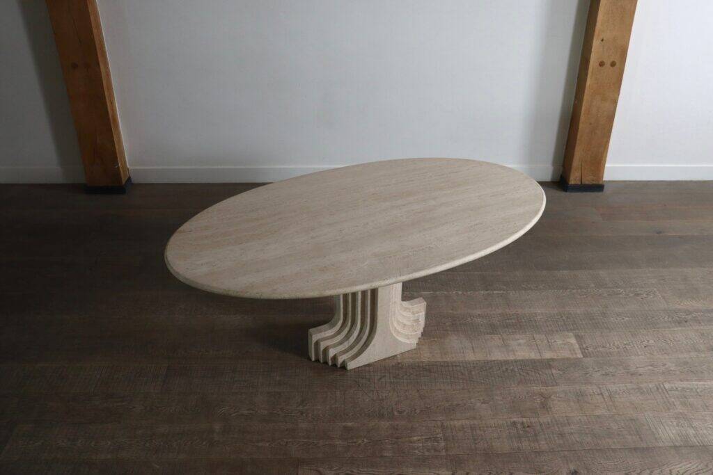 Table à manger ovale ‘Argo’ en travertin par Carlo Scarpa pour Simon Gavina, années 1970