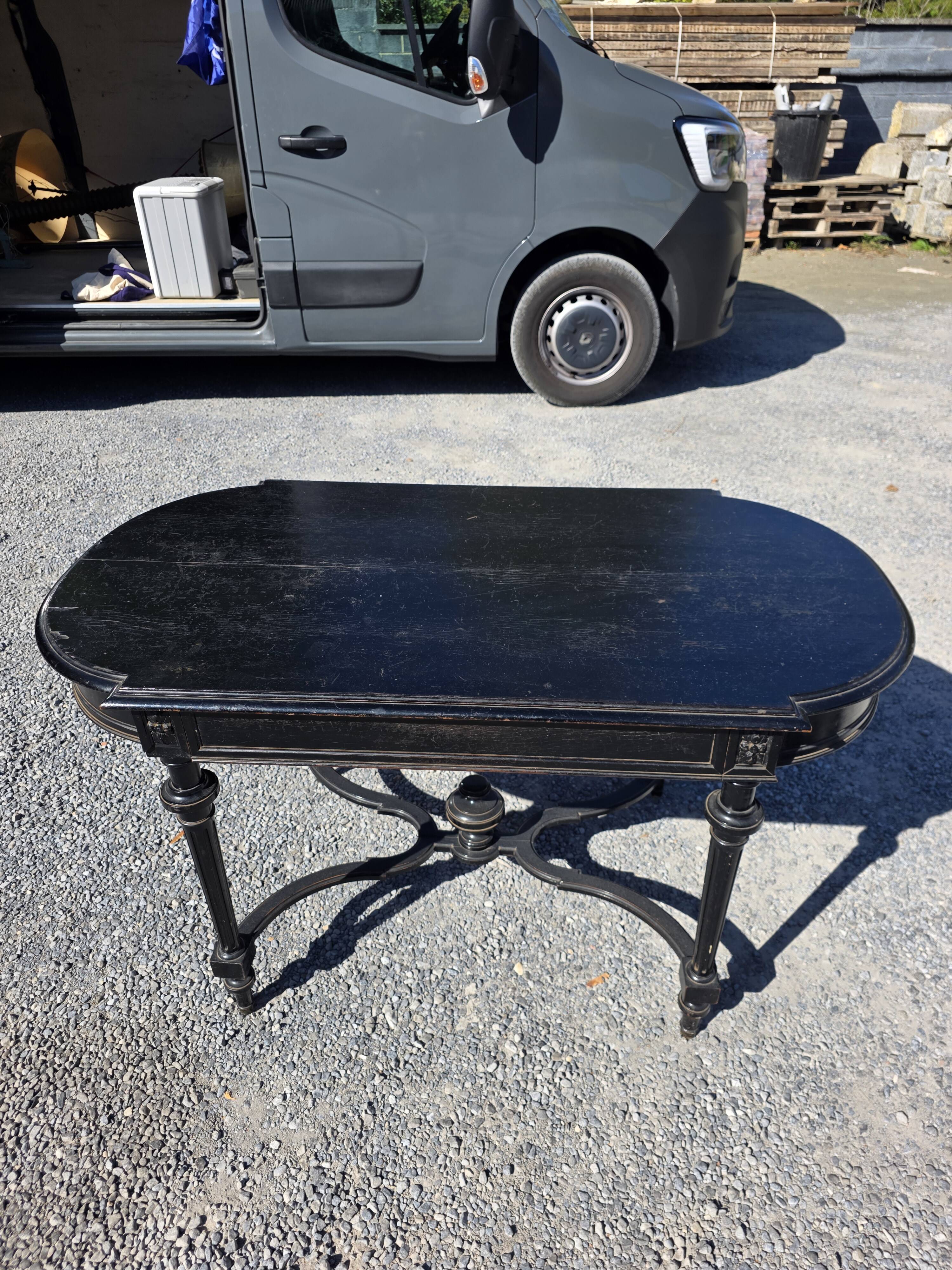 Napoleon III oak table
