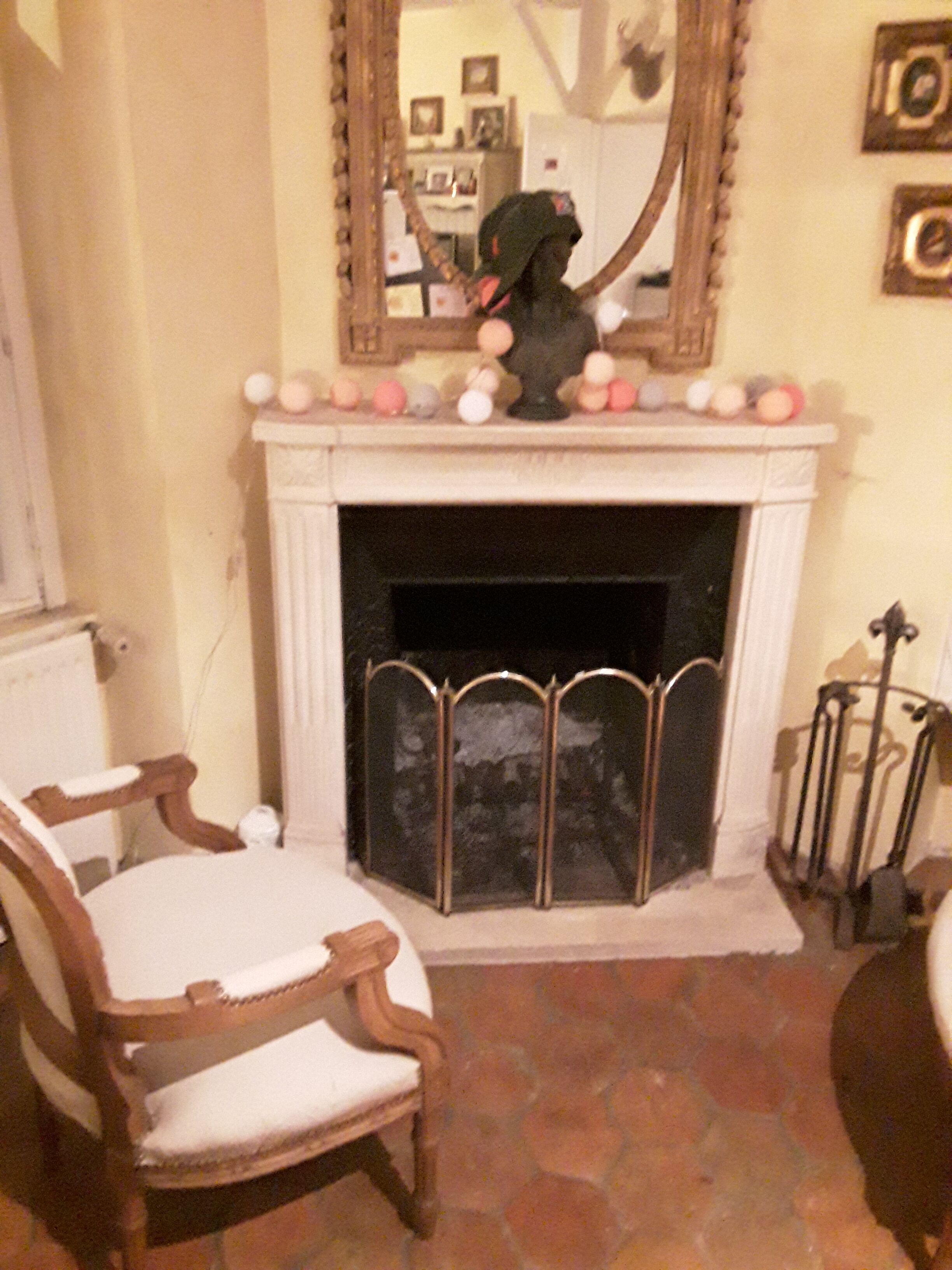 Fire wall with 4 vintage components