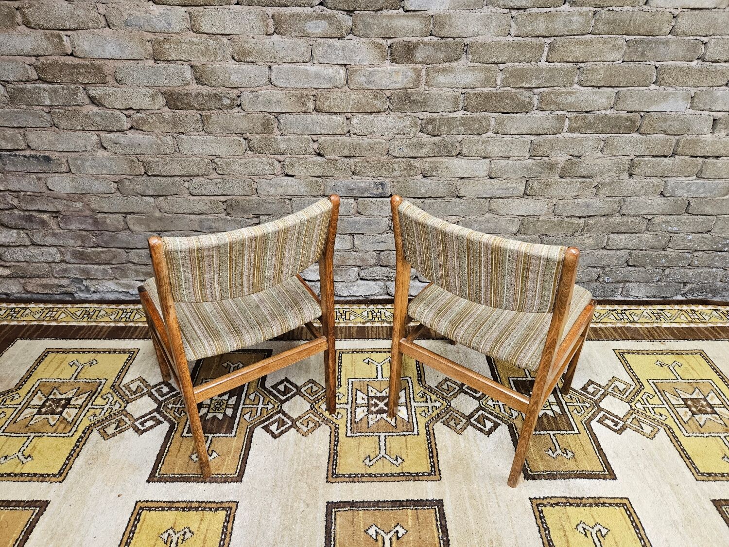 Paire de chaises scandinaves années 70