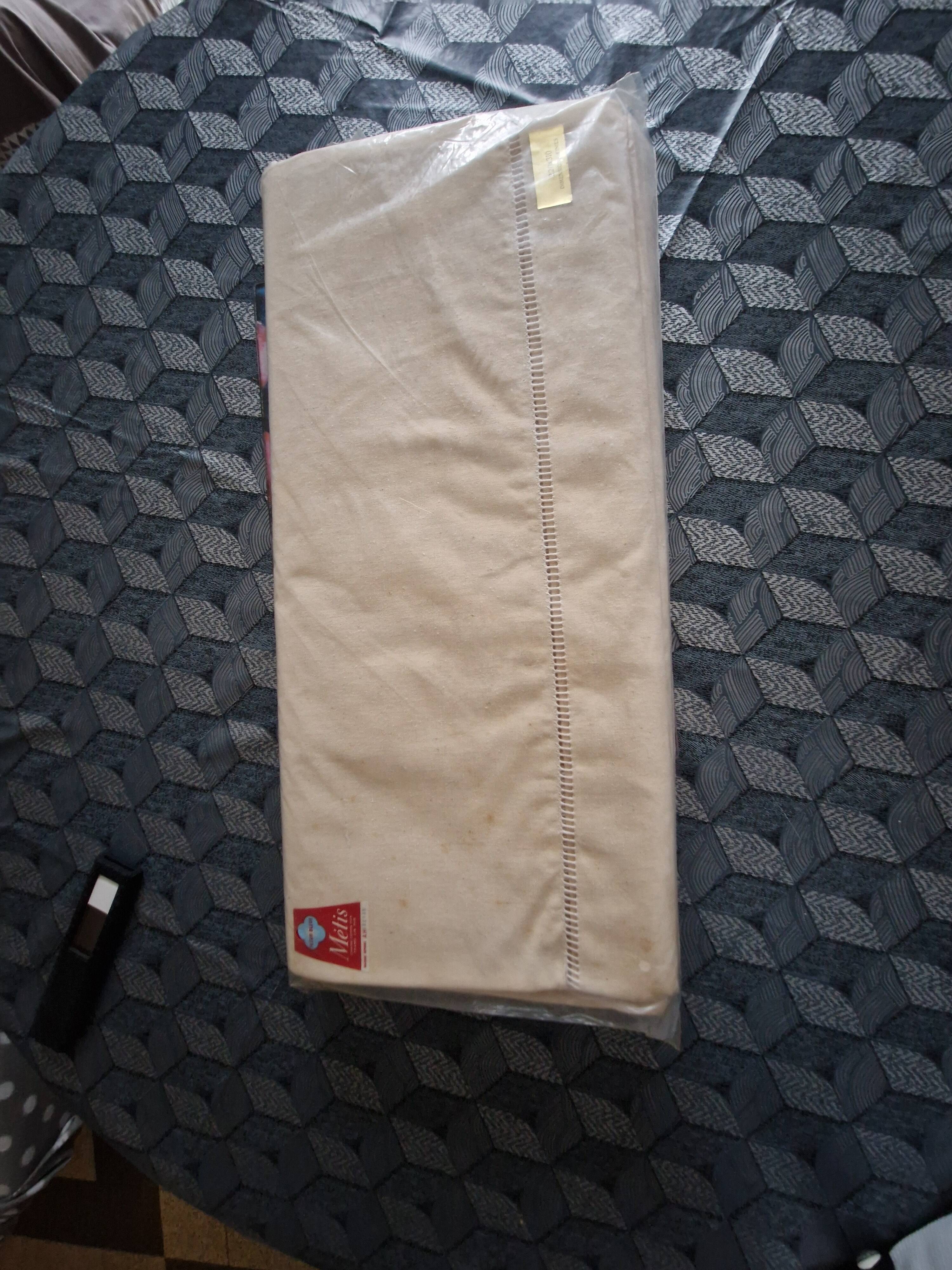 Drape in mixed fabric