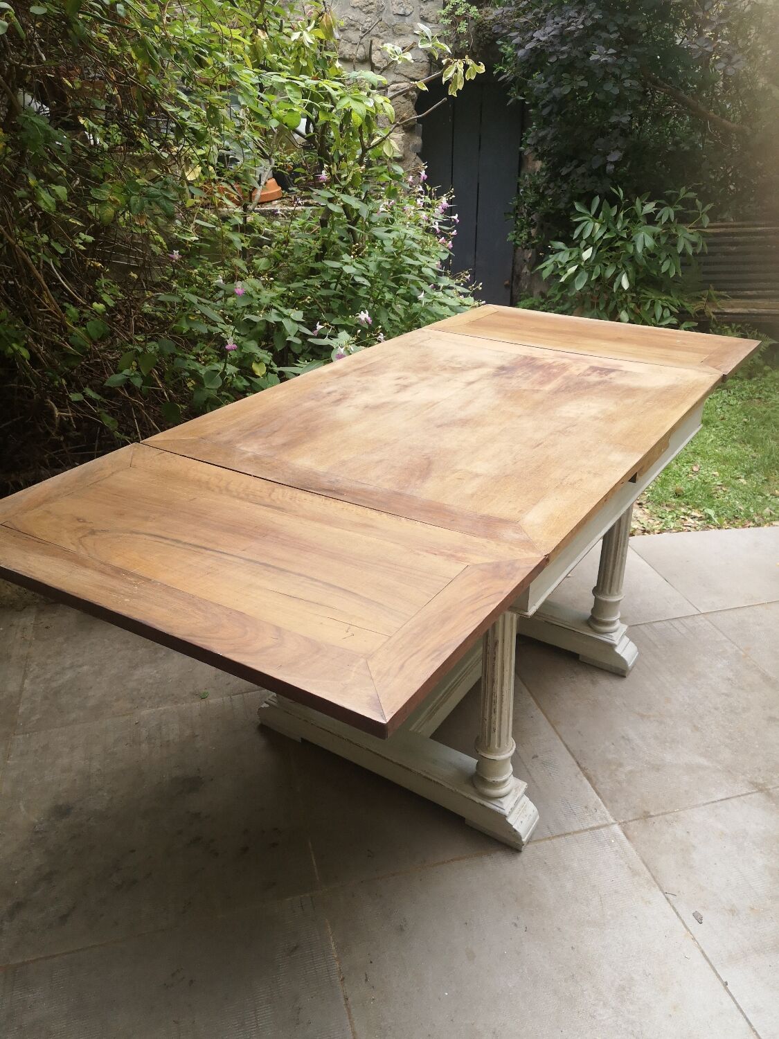 Table ancienne