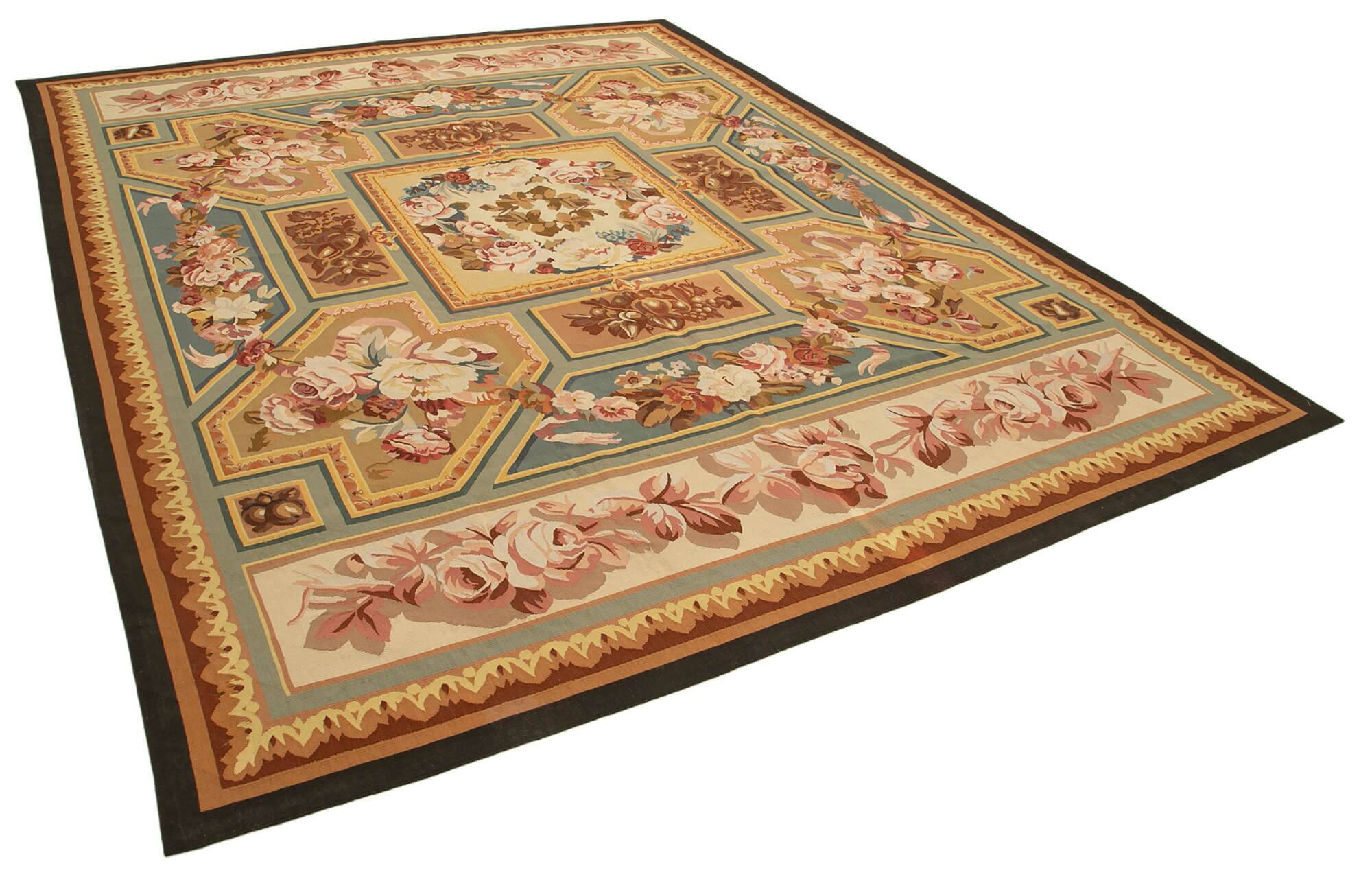 Handmade European Vintage Aubusson Kilim 280 cm x 366 cm