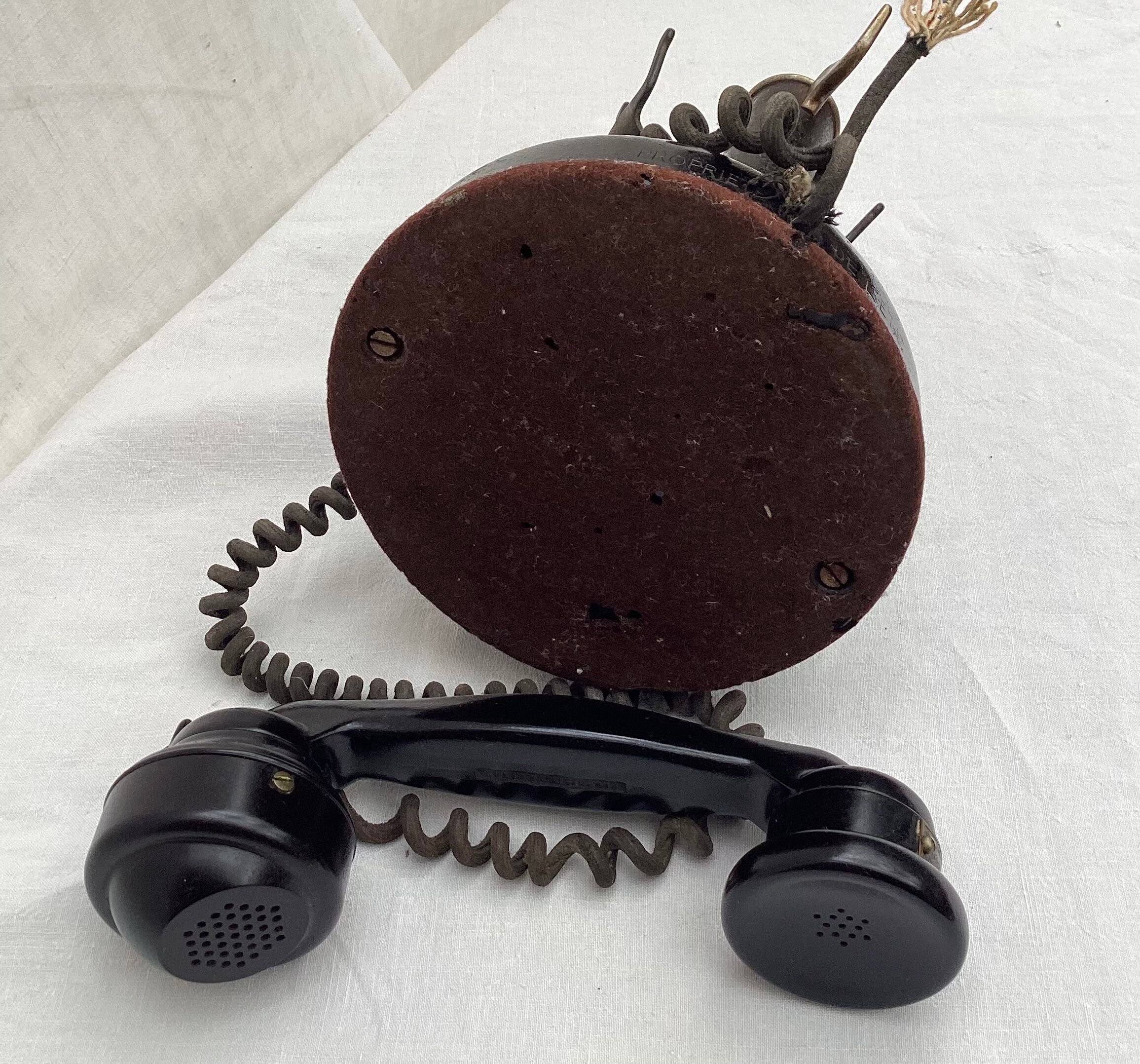 Old phone BCI model 1924 in metal and bakelite