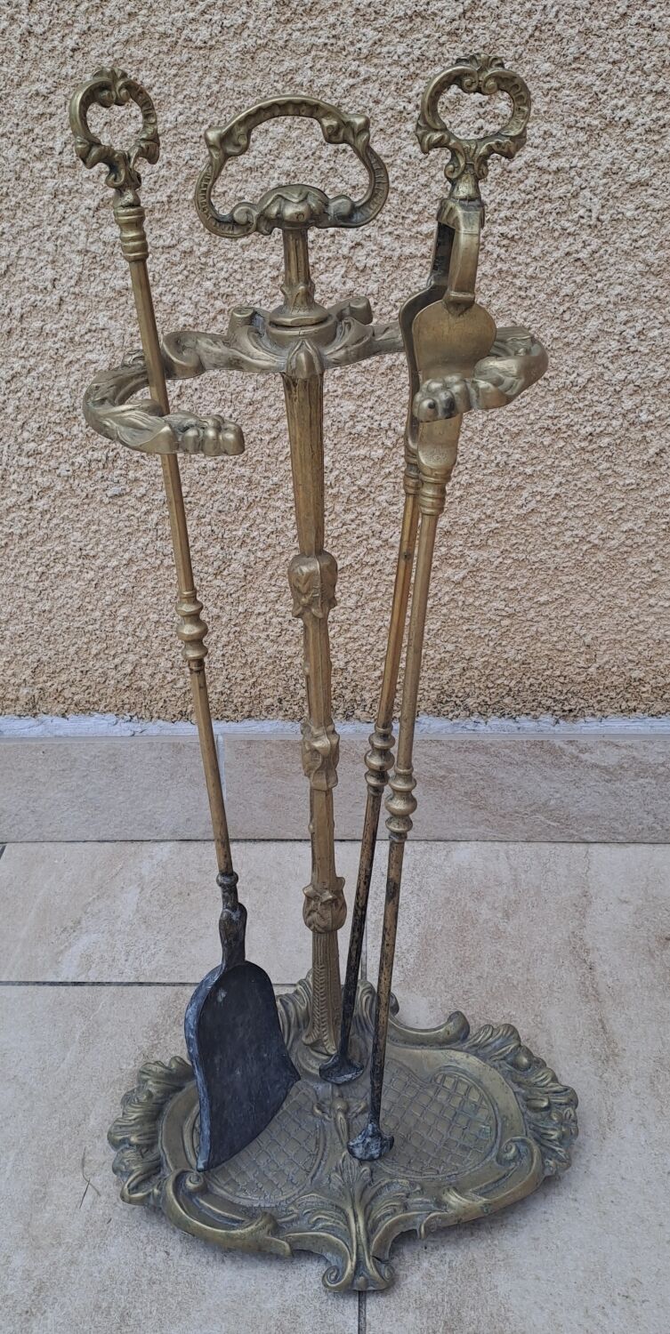 Bronze fireplace tool set